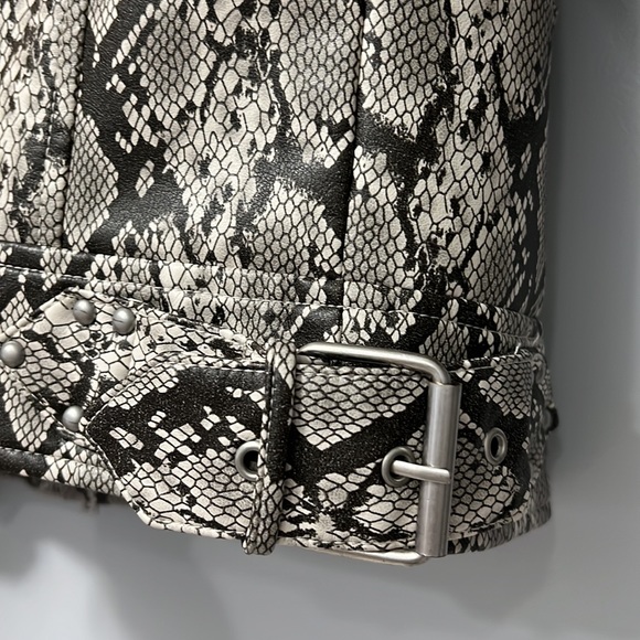 BLANKNYC faux snakeskin moto jacket - Picture 6 of 12